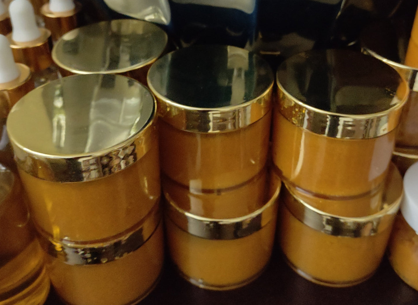 Turmeric Sugar Scrub Pre-label/Sugar Turmeric powder Coconut oil Almond oil Vitamin C Vitamin E