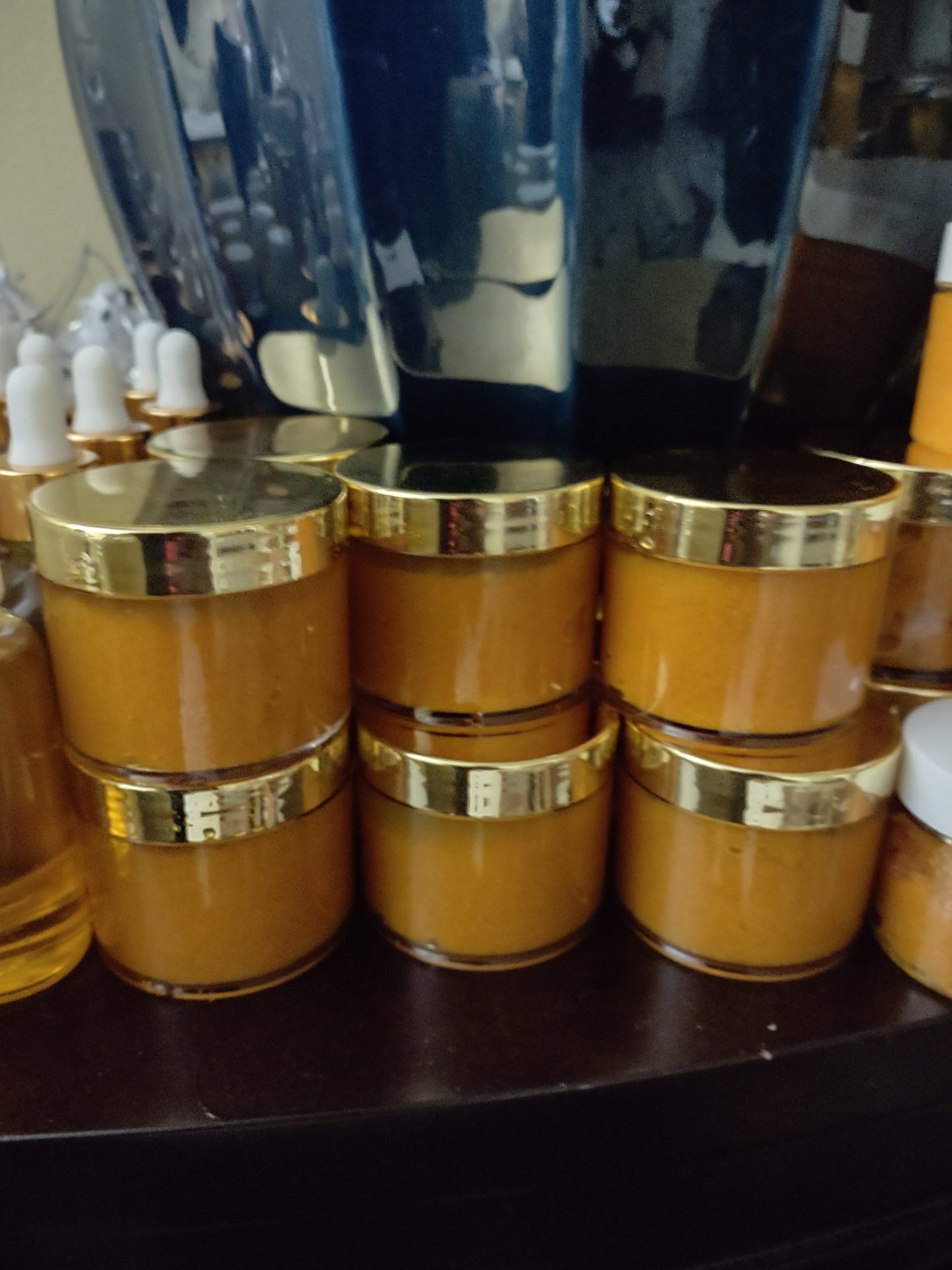 Turmeric Sugar Scrub Pre-label/Sugar Turmeric powder Coconut oil Almond oil Vitamin C Vitamin E