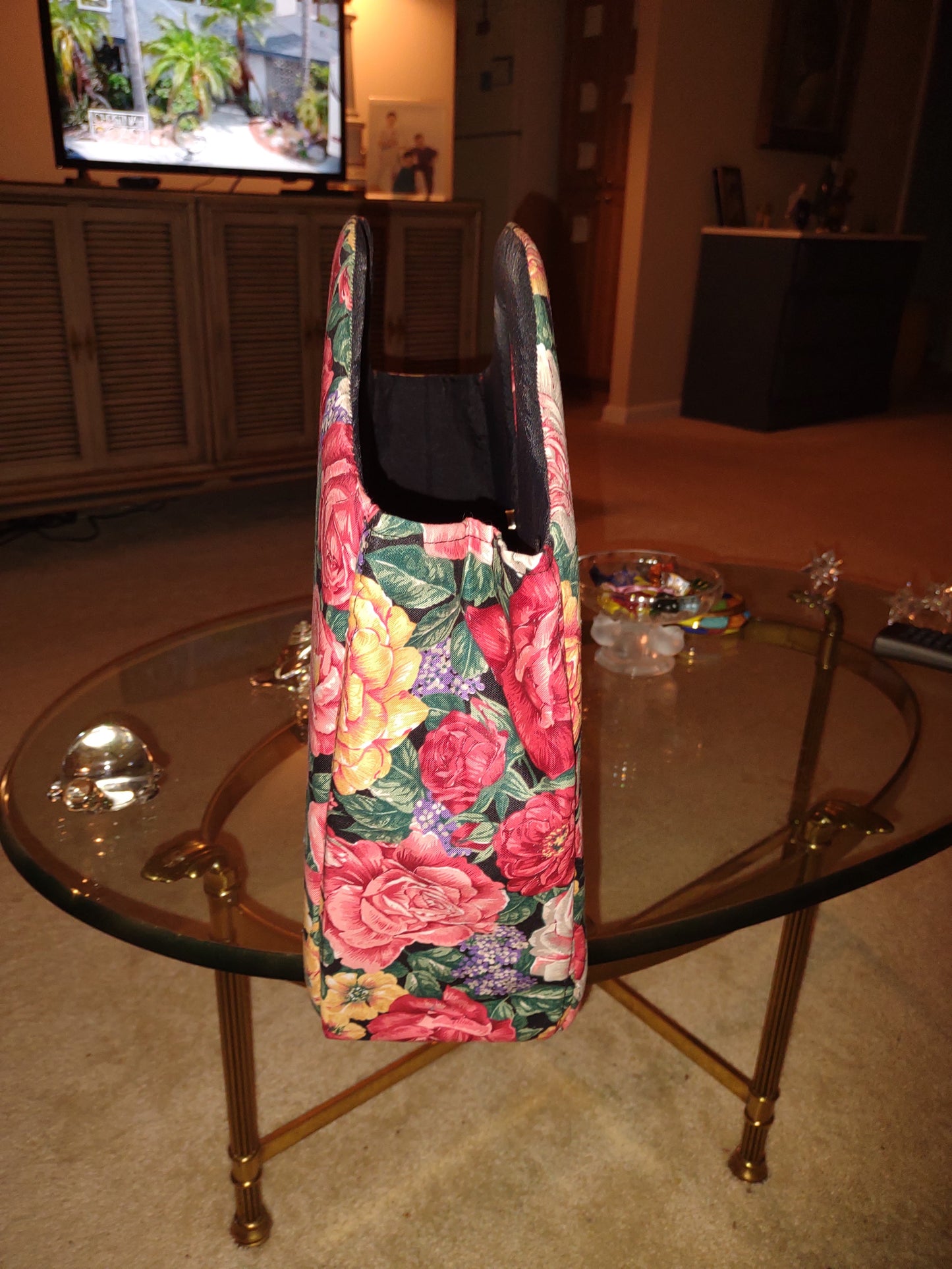 Elegant and Chic Going Out Assemble Caribbean style. Complete set. Purse handmade in Haïti.